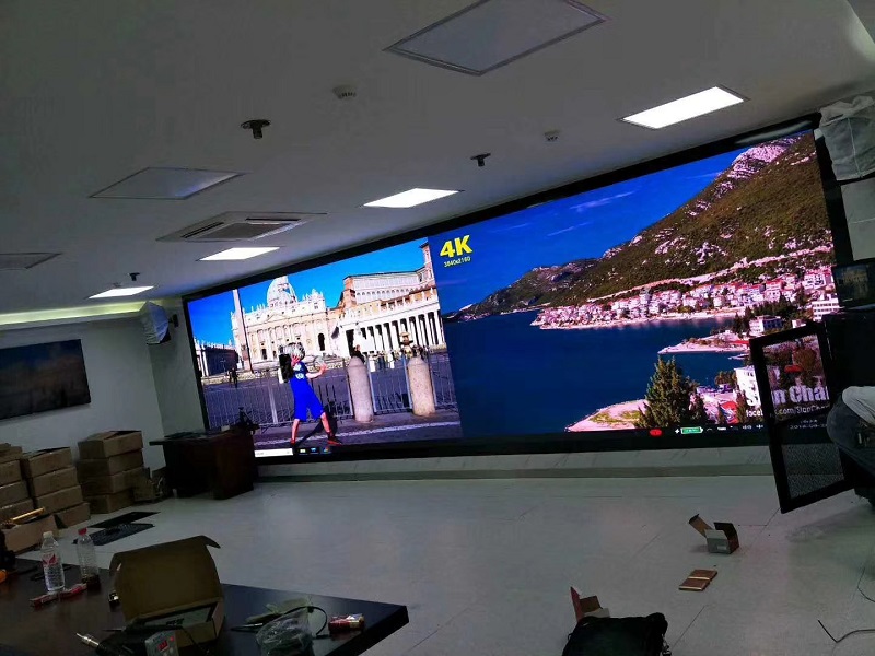 深圳小間距led顯示屏價格多少錢？